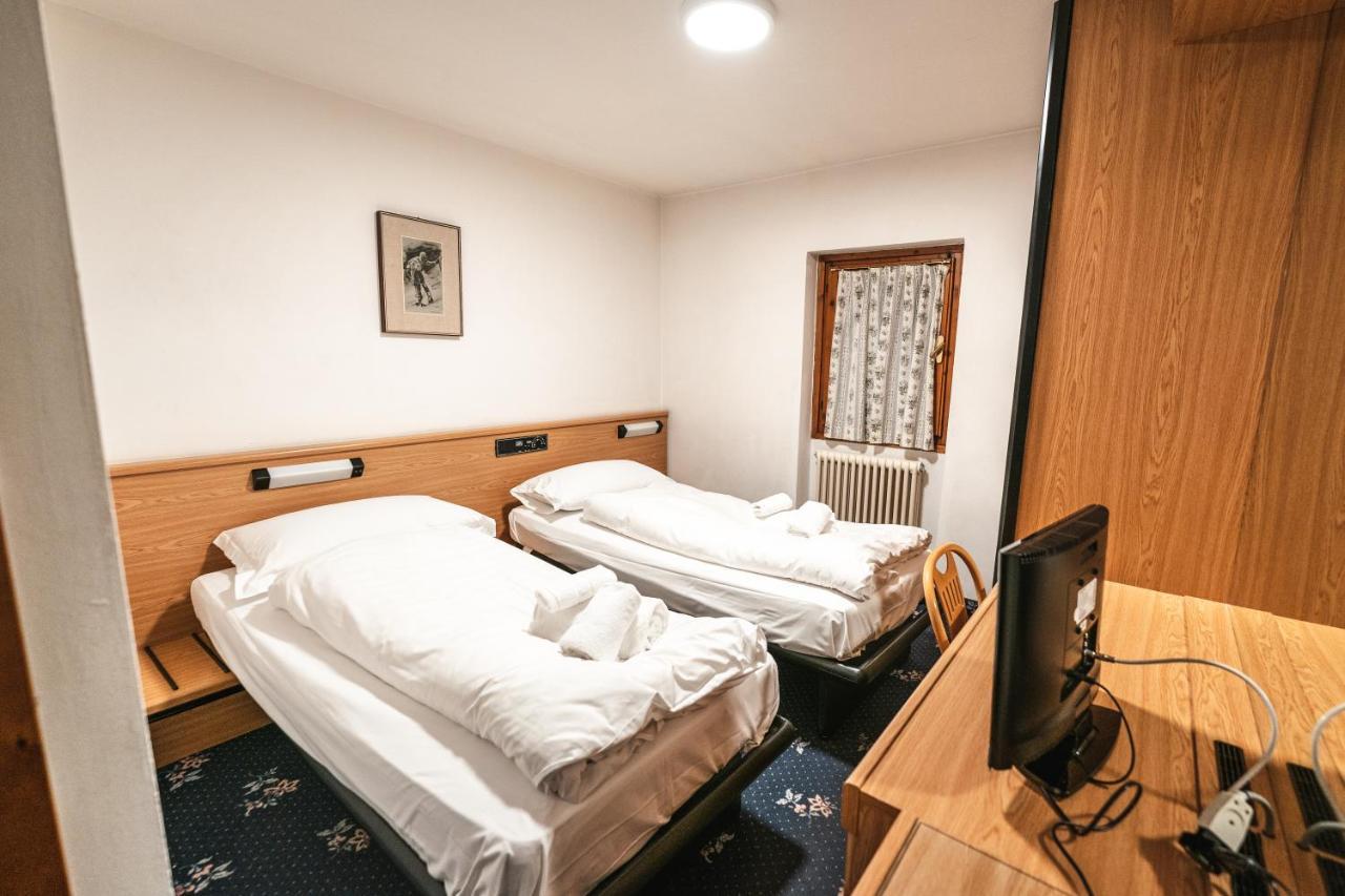 Smart Hotel Renzi Folgarida Eksteriør bilde