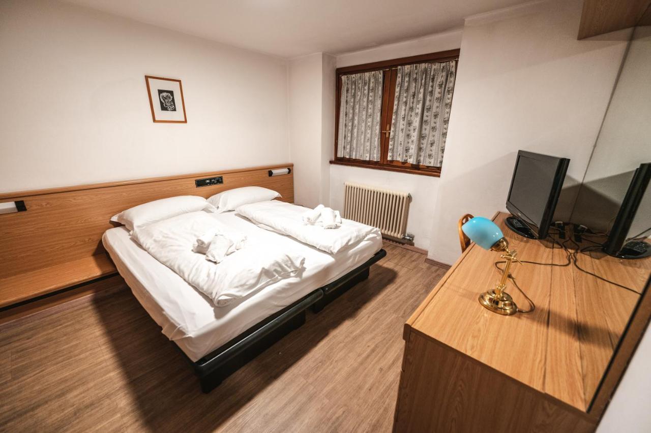 Smart Hotel Renzi Folgarida Eksteriør bilde