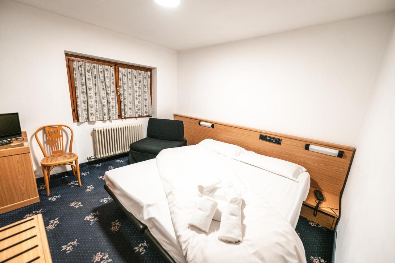 Smart Hotel Renzi Folgarida Eksteriør bilde