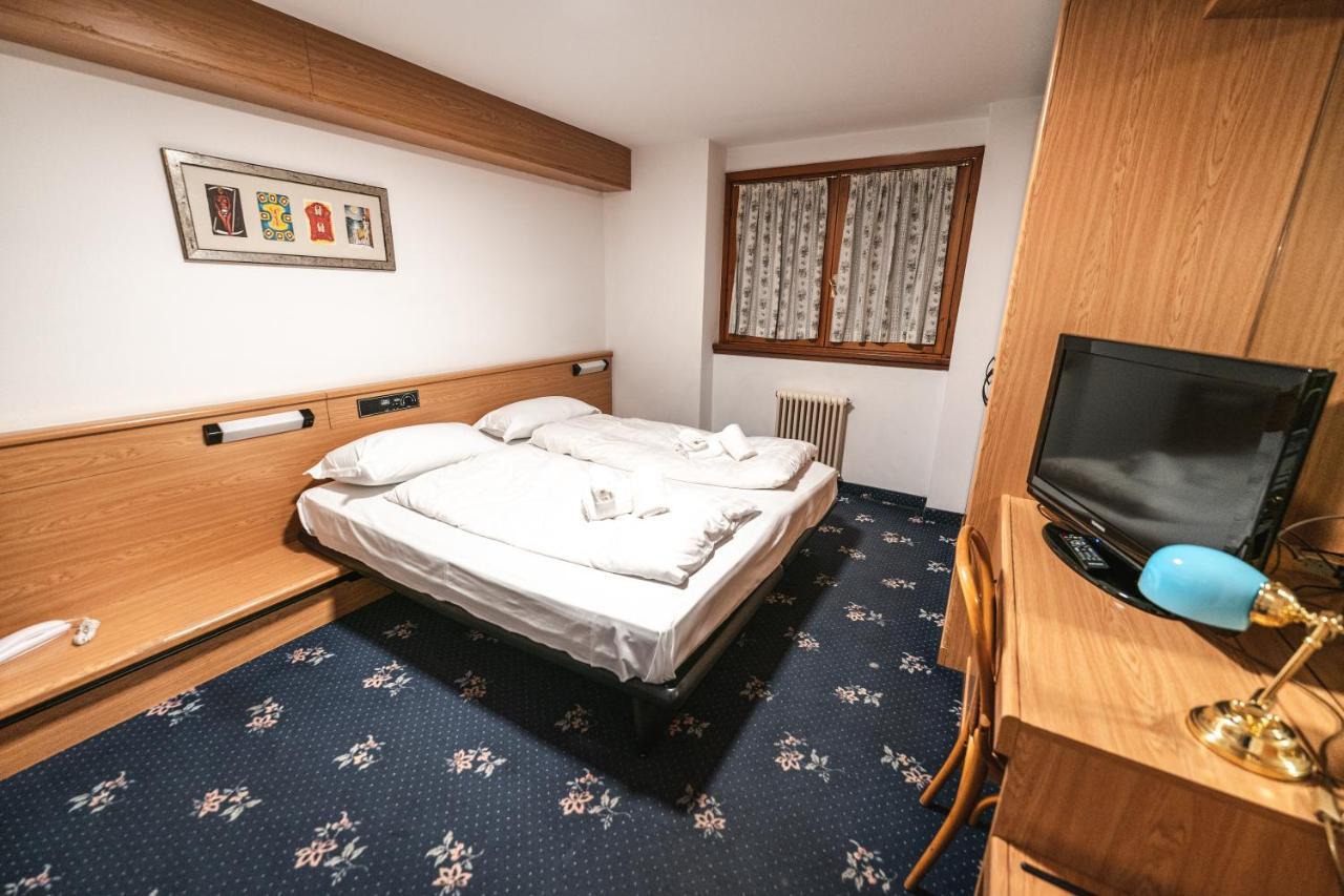 Smart Hotel Renzi Folgarida Eksteriør bilde